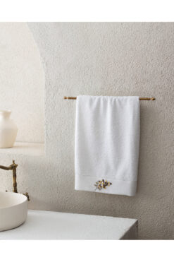 Madame Coco Felicity Nakışlı %100 Pamuk Yüz Havlusu - Beyaz/Haki - 50x76 cm