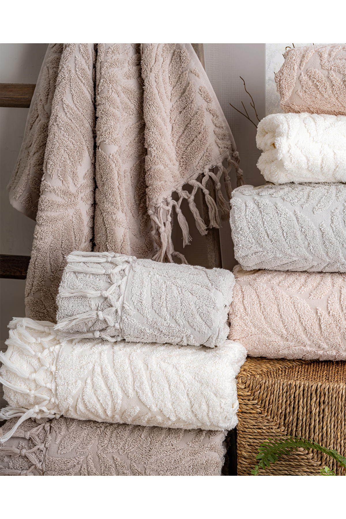 Hazangülü Buldan Üretimi Çeyizlik Lüks Jakarlı Merlin 4'lü El/yüz Havlusu I 50x90 - Görsel 2