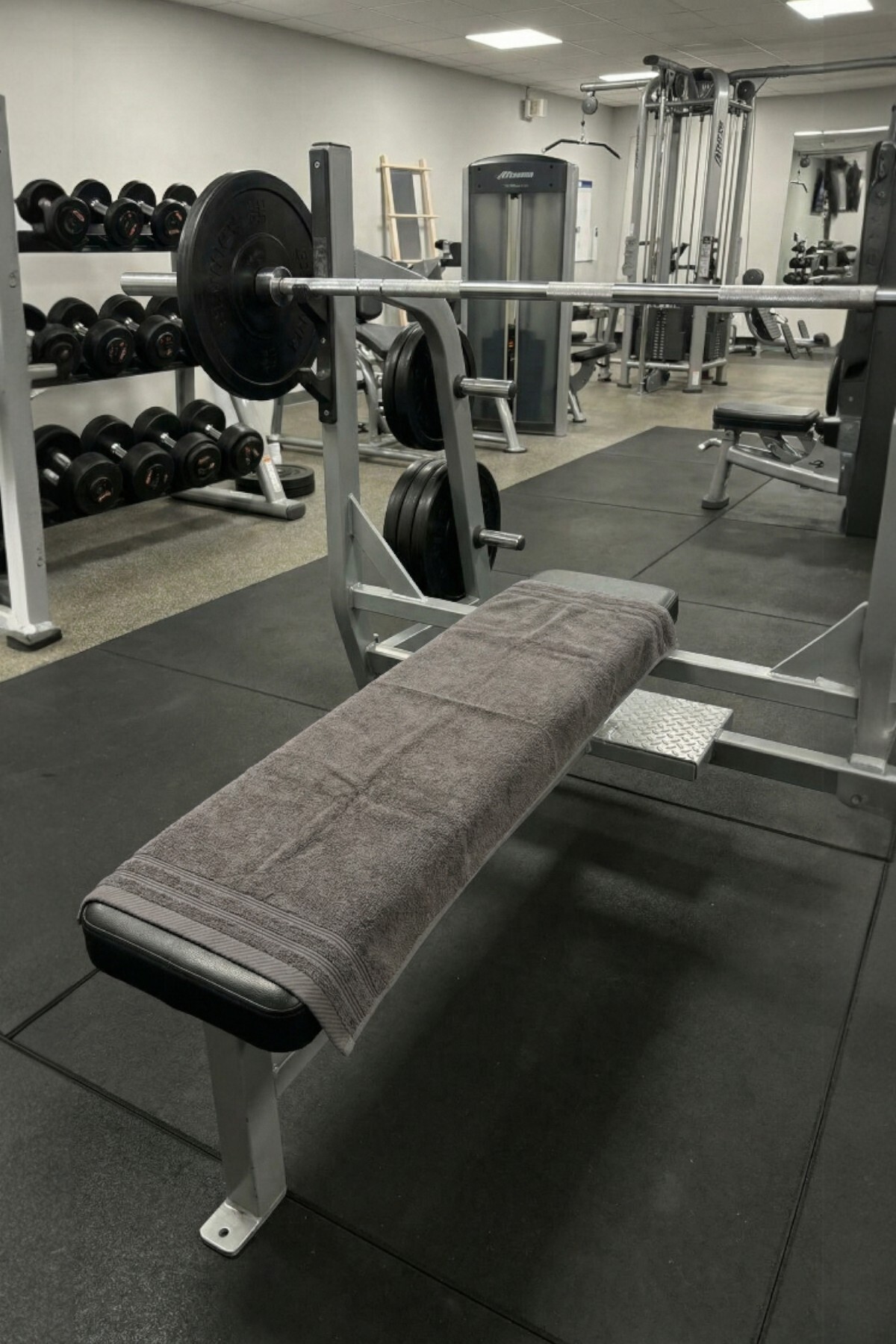 Anılsan Antrasit Sporcu Havlusu 30x130cm %100 Pamuk - Yüksek Emicilik, Hafif ve Çabuk Kuruma Özellikli - Görsel 2