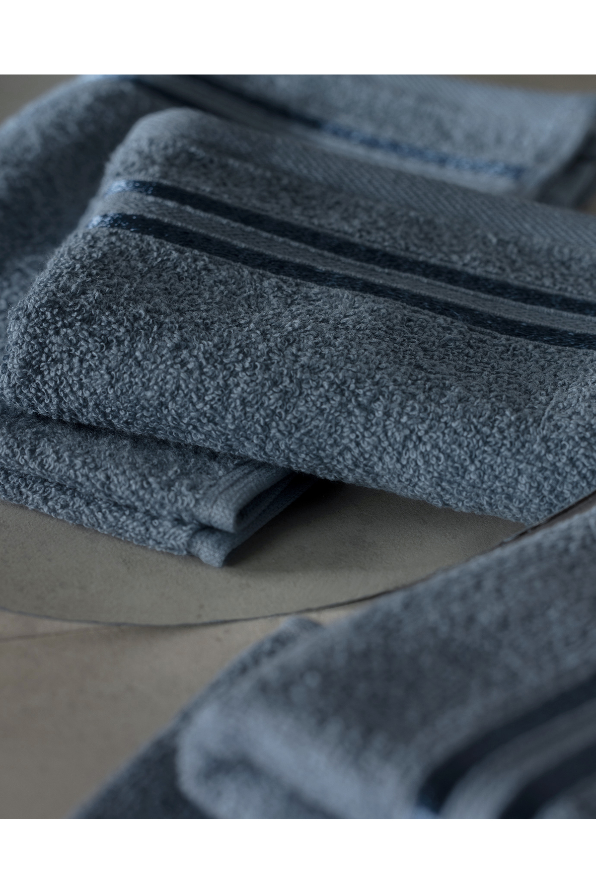 Madame Coco Maynor Bordürü Floşlu 2'li %100 Pamuk El Havlusu - Mavi - Görsel 2