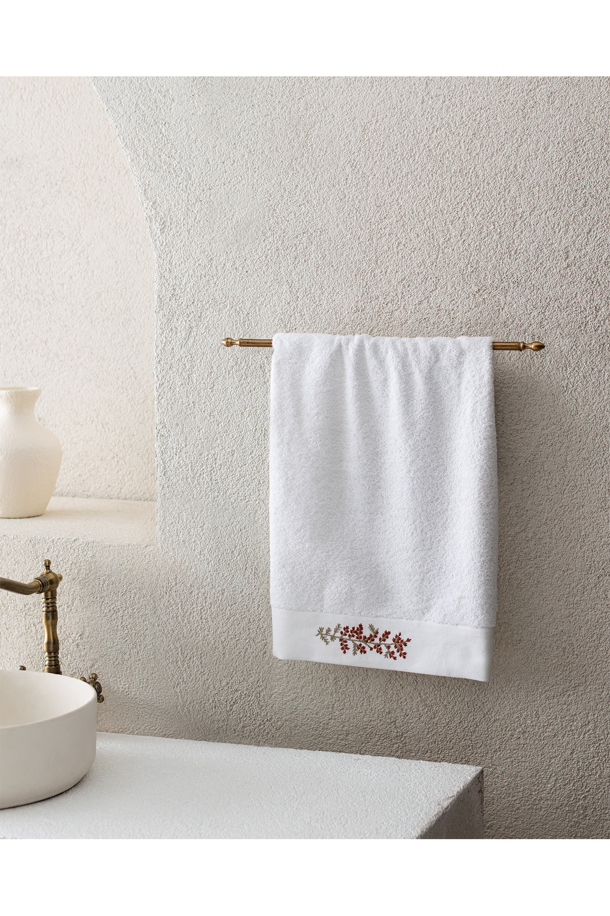 Madame Coco Slyvia Nakışlı %100 Pamuk Yüz Havlusu - Beyaz - 50x76 cm