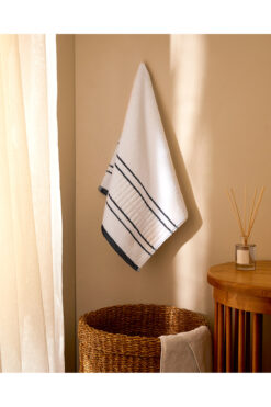 Madame Coco Martin Yüz Havlusu