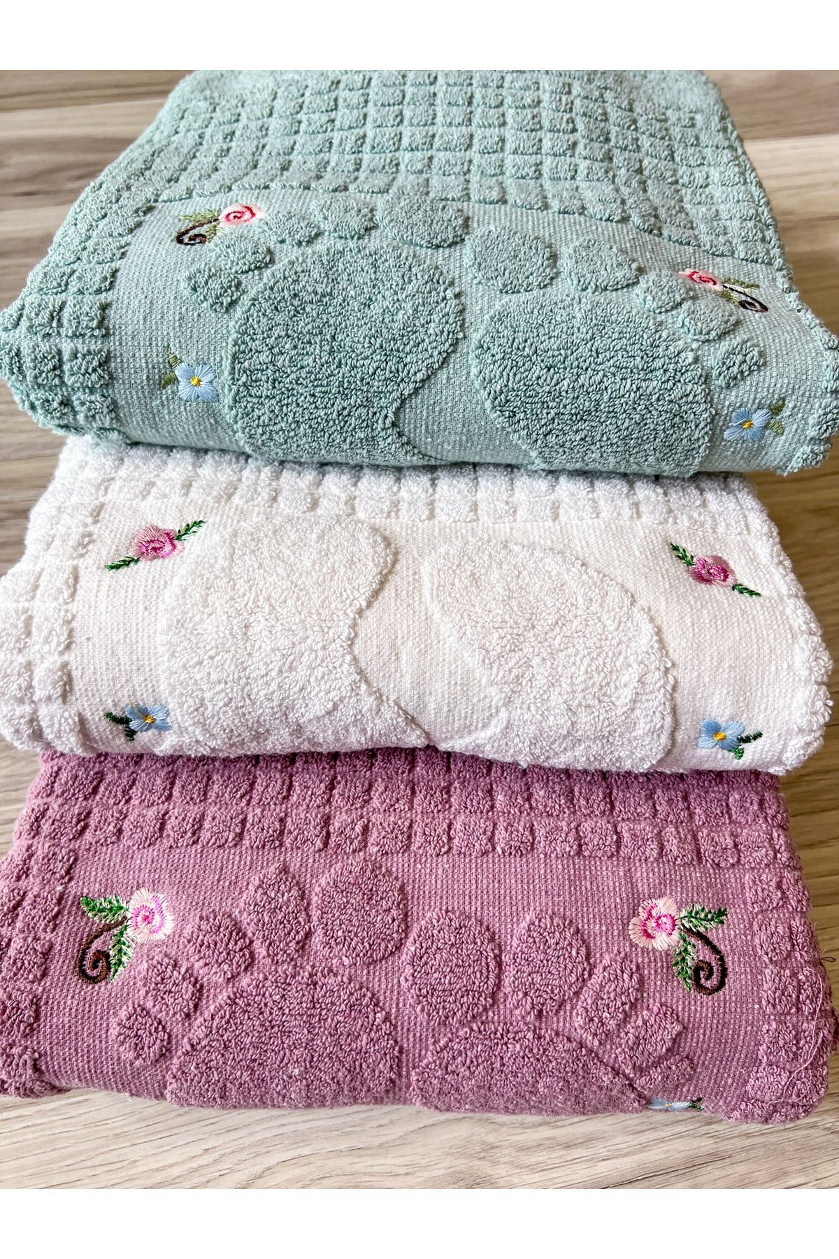 AYHANHOME 3 Adet Nakışlı Ayak Havlusu %100 Pamuk Ölçü:50x70