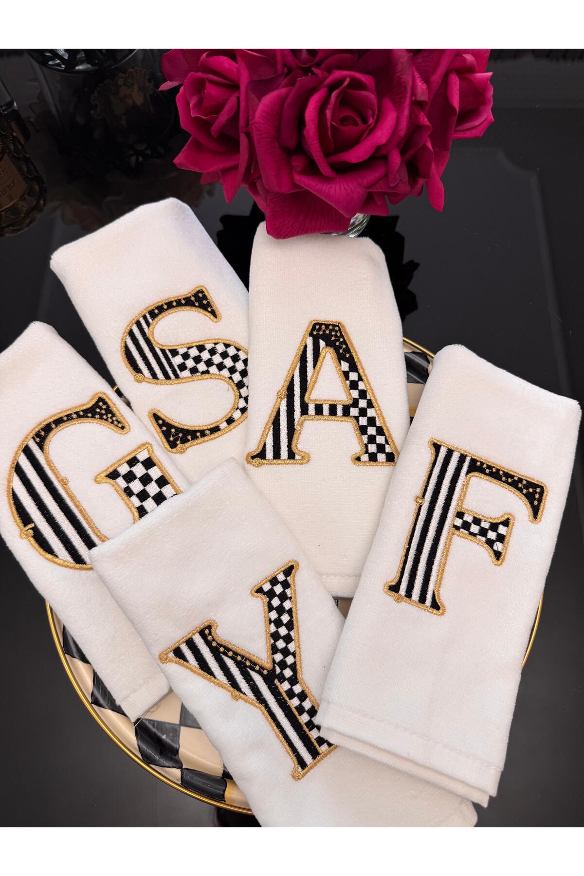 GEFFPRİVE Özel Tasarım Harf Nakışlı El Havlusu | Premium Seri 30x50 -M- - Görsel 2