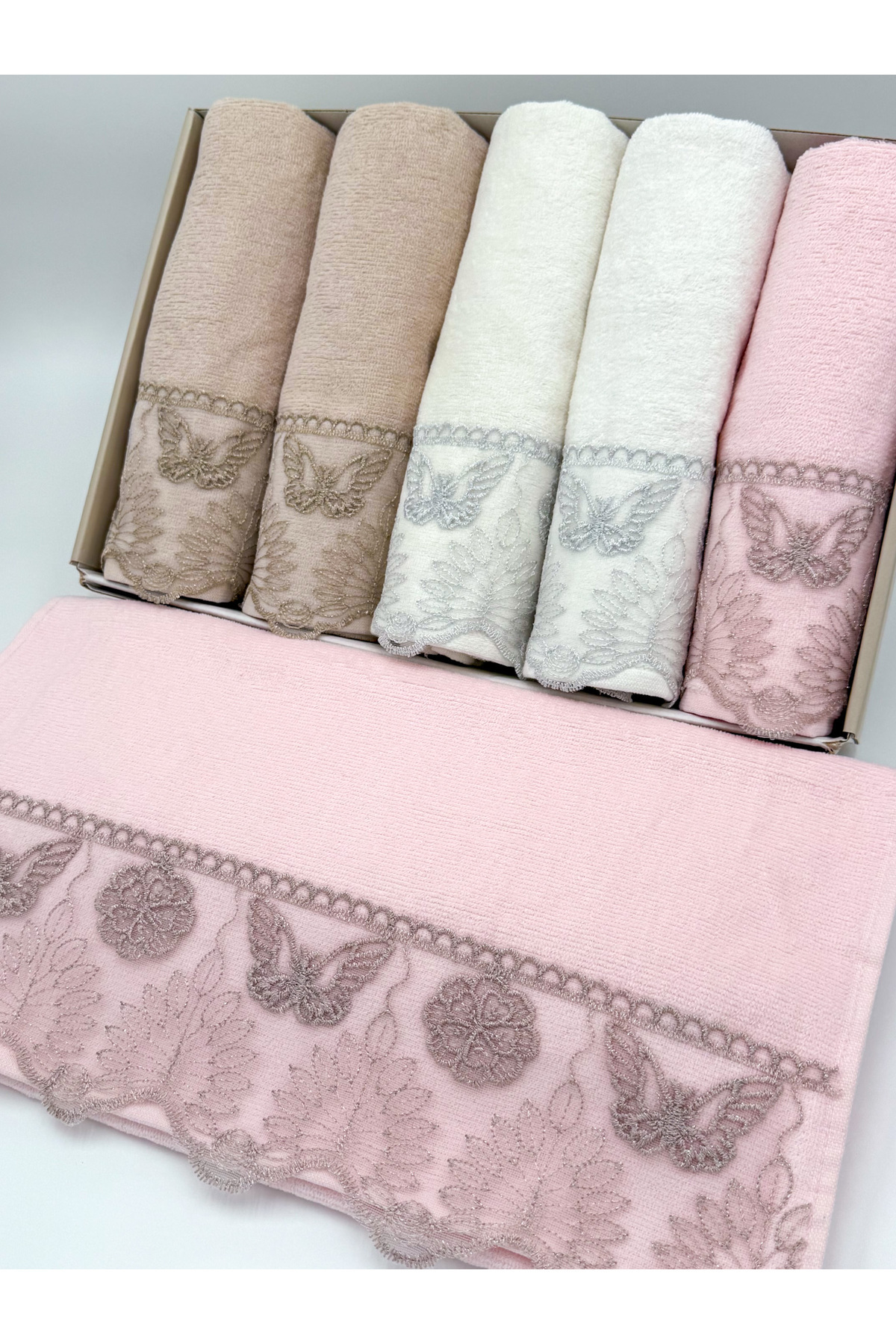 AYHANHOME Kelebek Nakışlı Kutulu Kadife 6'lı 50x90 El Yüz Havlu Seti - Görsel 2