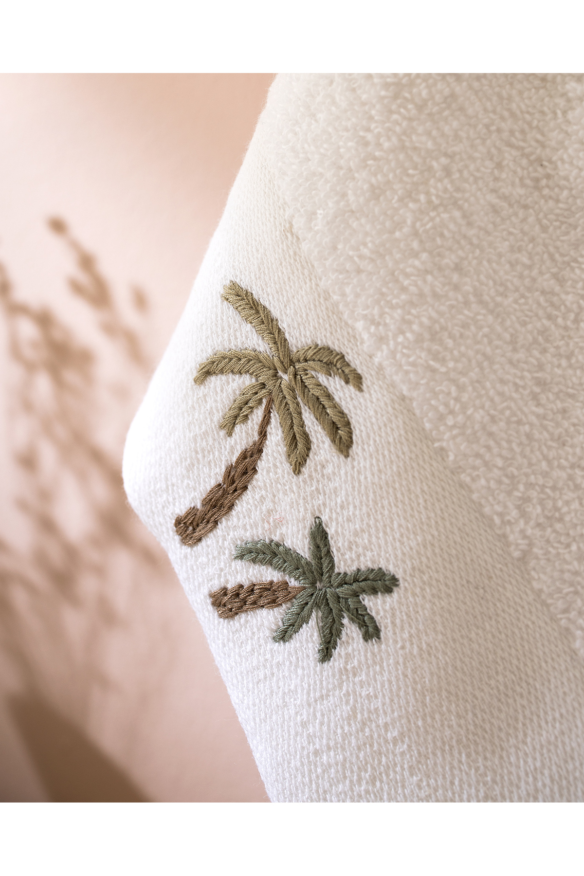 Madame Coco Palmy Nakışlı %100 Pamuk 2'li El Havlusu - Beyaz - 30x45 cm - Görsel 3