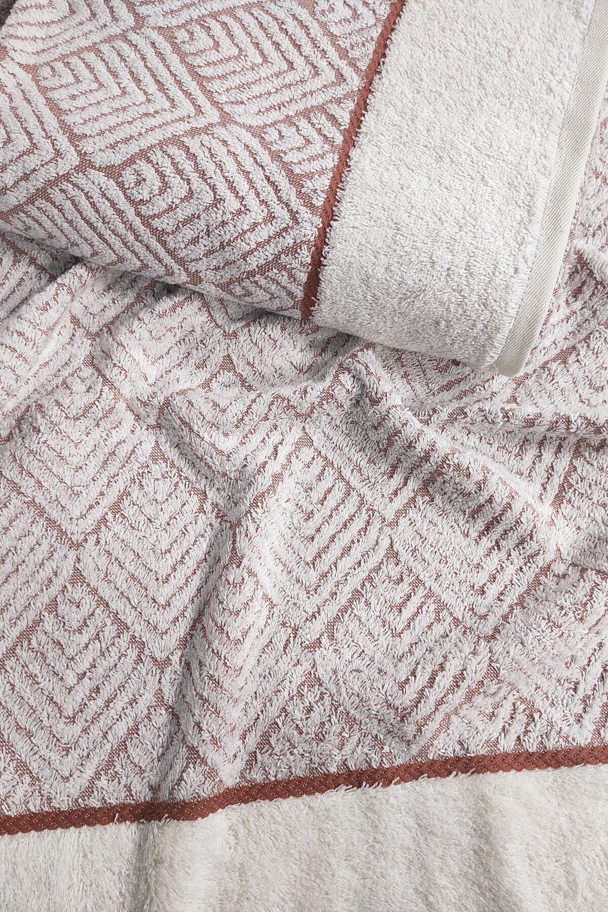 Sevim Geometrik Desenli Zemini Renkli Bambu El Havlusu - 50x90 cm - Kiremit - Görsel 3