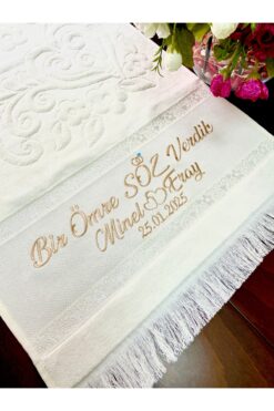 Sahra Çeyiz Nakış Kişiye Özel İsim İşlemeli Kadife Etamin Söz Havlusu