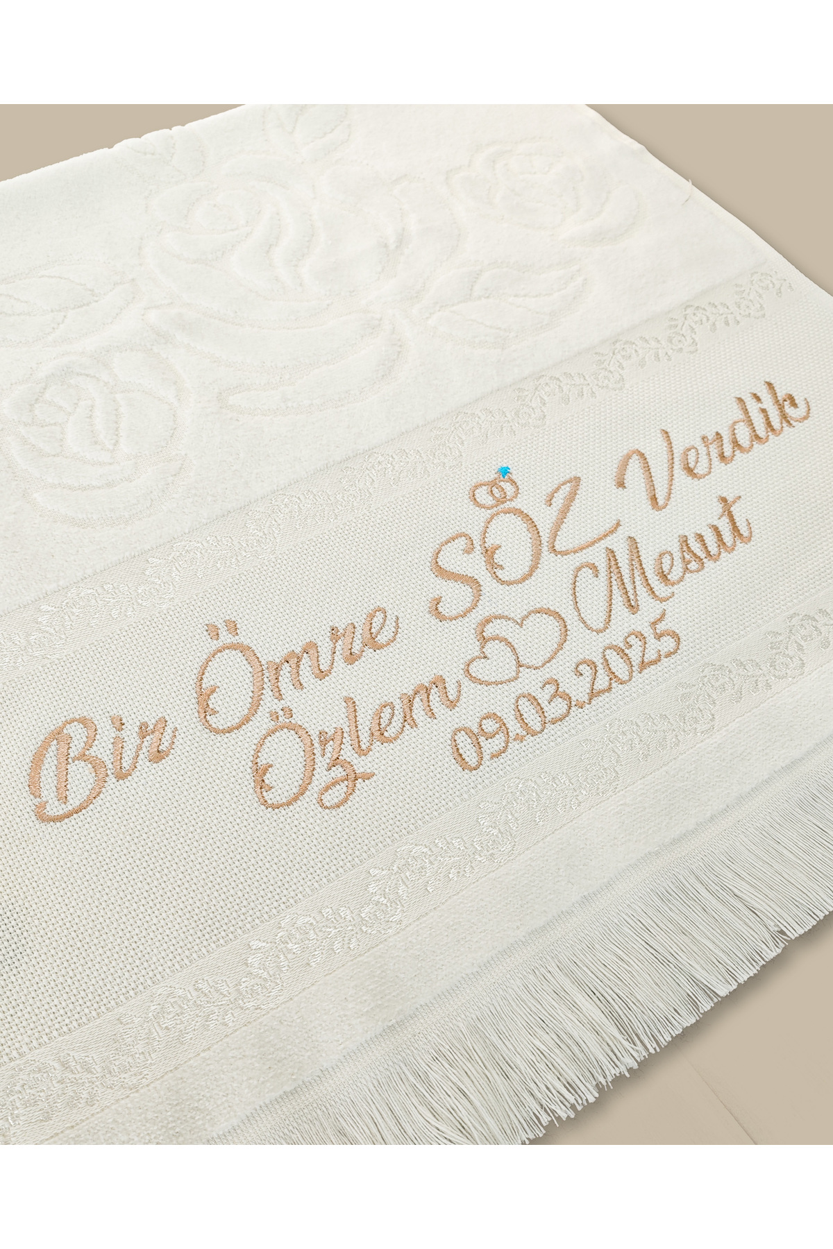Sahra Çeyiz Nakış Kişiye Özel İsim İşlemeli Kadife Etamin Söz Havlusu - Görsel 3