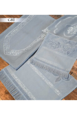 GONCA TEKSTİL Etamin Dikişsiz Işlemelik 4'lü Bohça Seccade Takımı