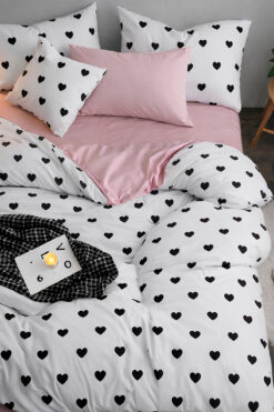 İQON Lastikli Çarşaflı Nevresim Takımı Çift Kişilik Minik Kalpler Siyah