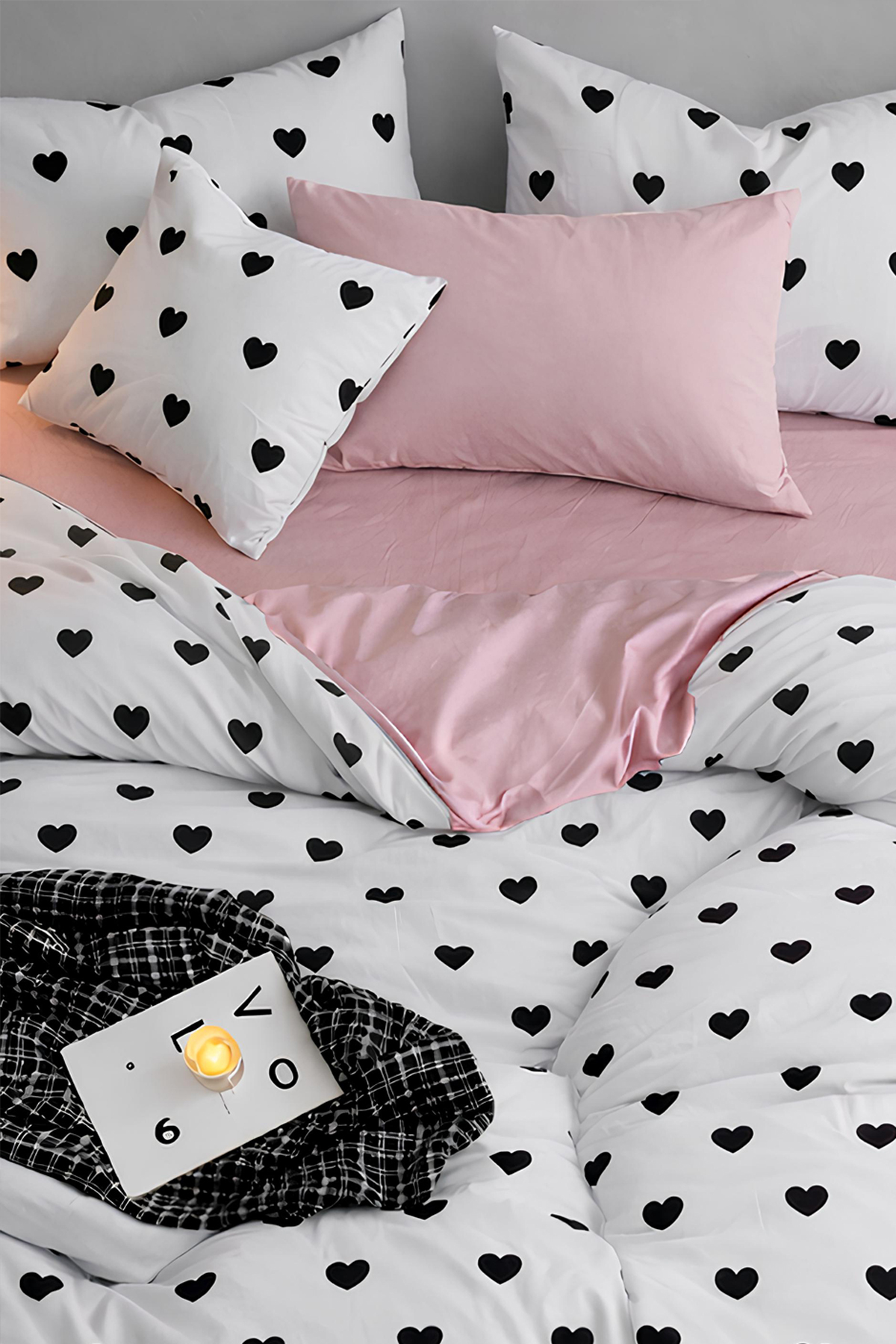 İQON Lastikli Çarşaflı Nevresim Takımı Çift Kişilik Minik Kalpler Siyah - Görsel 2