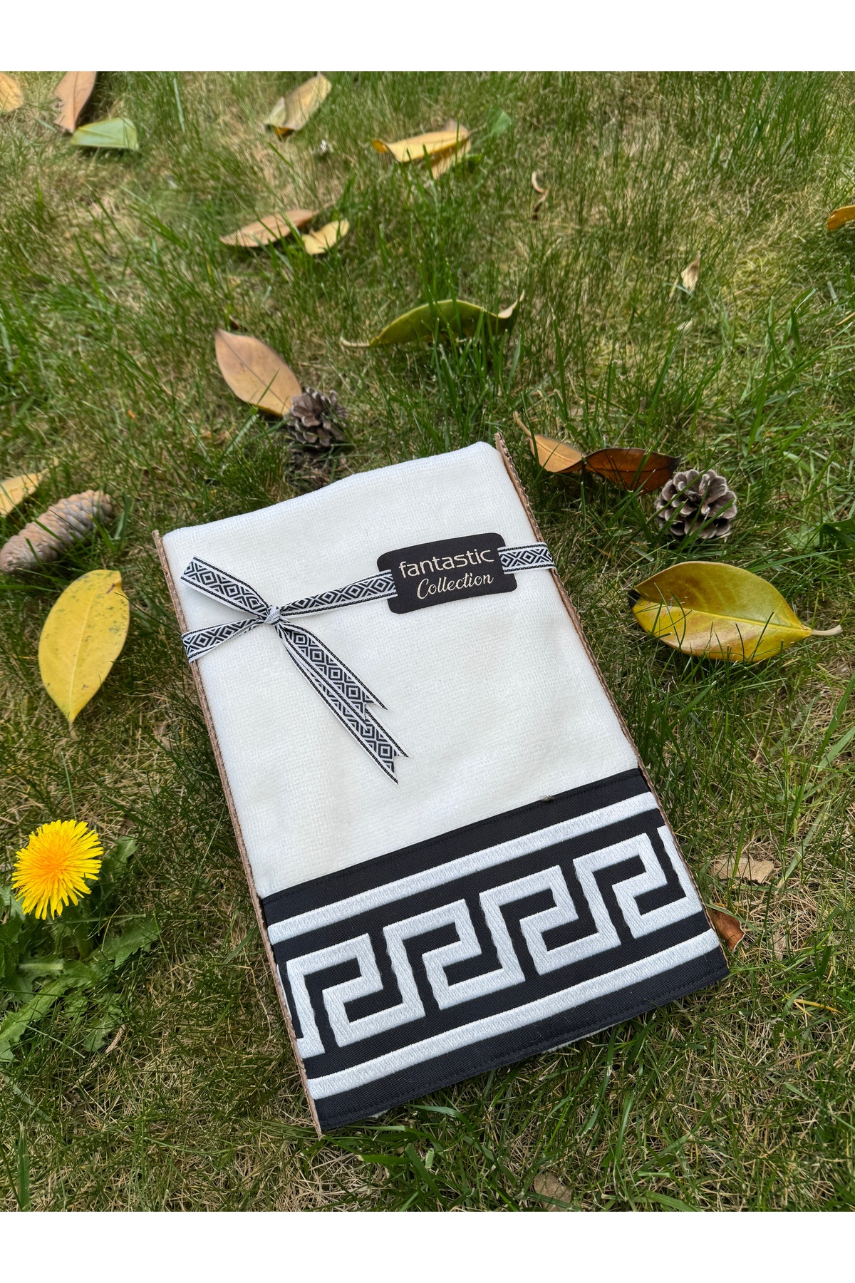 Fantastic Collection Bordürlü İşlemeli Greek Key Desenli Özel Kadife Hediyelik Havlu Seti - Görsel 2