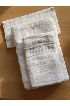 POKUT 3'lü Banyo Seti - %100 Pamuklu Lüks Havlu Paketi - Otel Tipi, Ekstra Yumuşak ve Emici Set