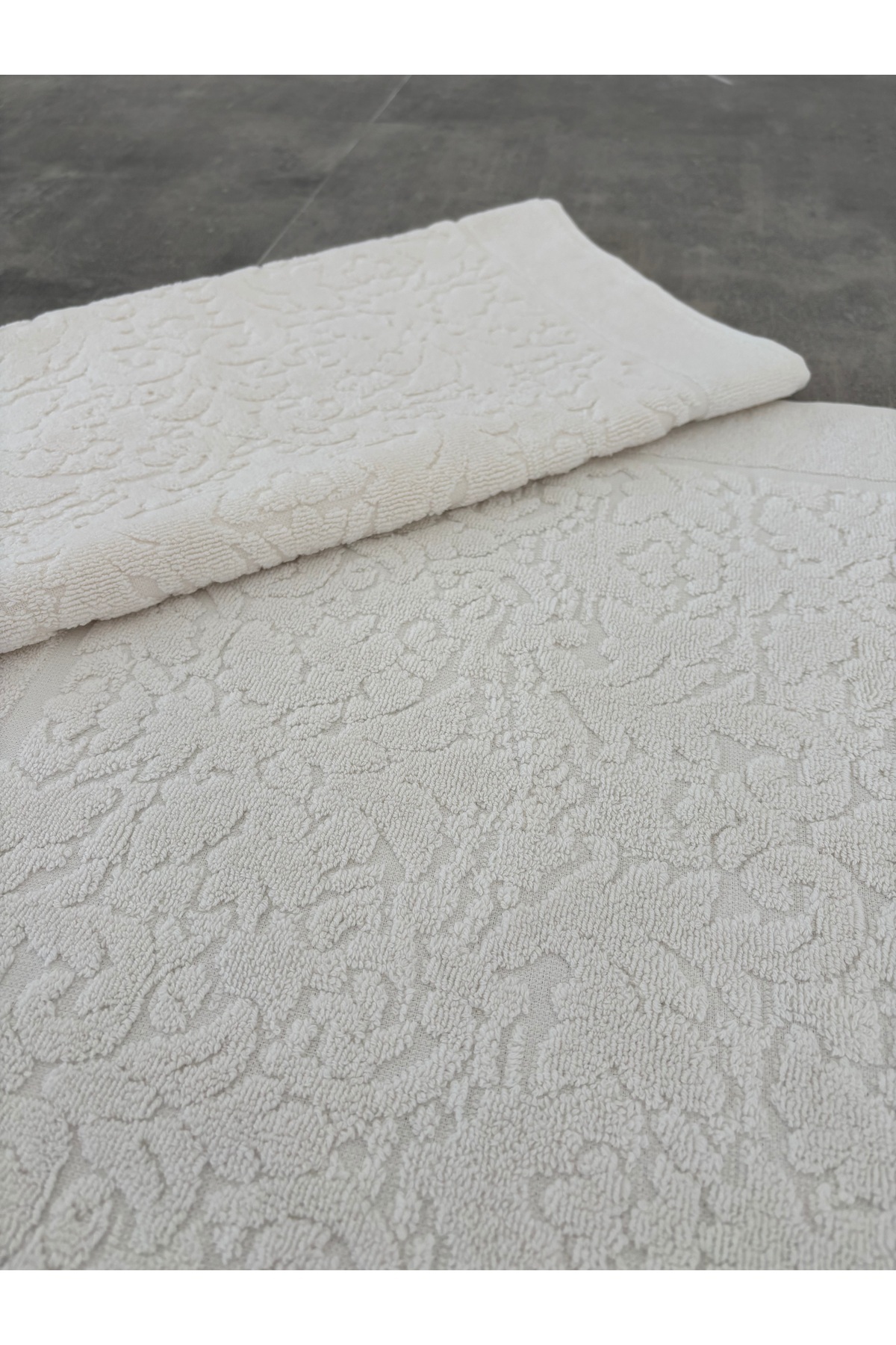 Sevim %100 Pamuklu & Yumuşak 2'li Ayak Havlusu - Ekru Renk & Damask Desen Su Emici Havlu Seti - 50x70 Cm - Görsel 3
