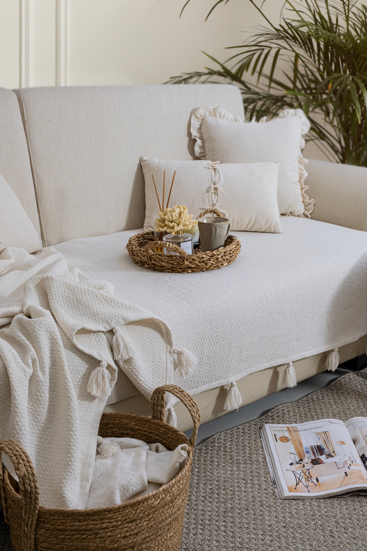 Lux Touch Lavi Ponponlu Ekru Koltuk Örtüsü 115 x 200 cm Kanepe Divan Çekyat Berjer Örtüsü Şalı Püsküllü - Görsel 3