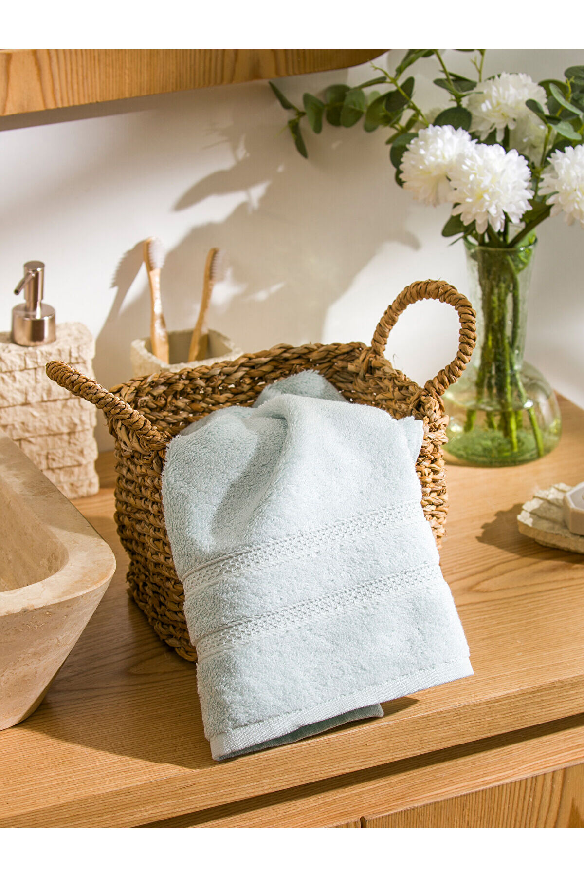 LC Waikiki Timeless Clothing & Zamansız Seçimler Pamuklu Yüz Havlusu 50x80 cm - Görsel 2