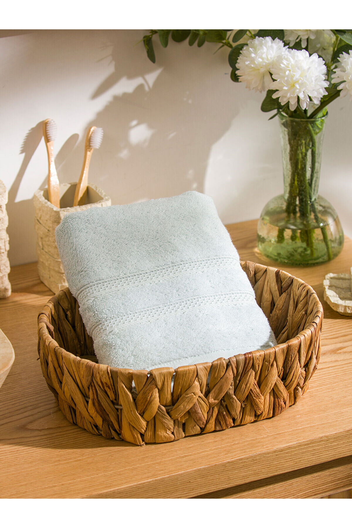 LC Waikiki Timeless Clothing & Zamansız Seçimler Pamuklu Yüz Havlusu 50x80 cm - Görsel 3