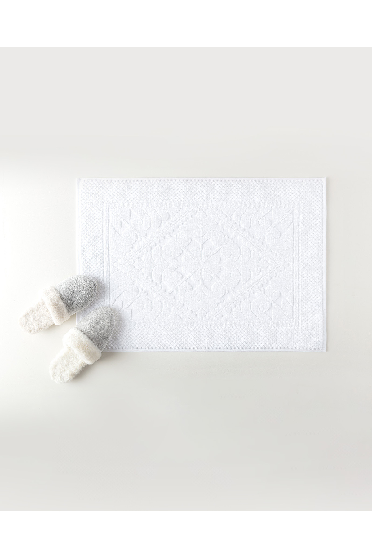 Madame Coco Mathilda Ayak Havlusu - Beyaz - 50x70 cm