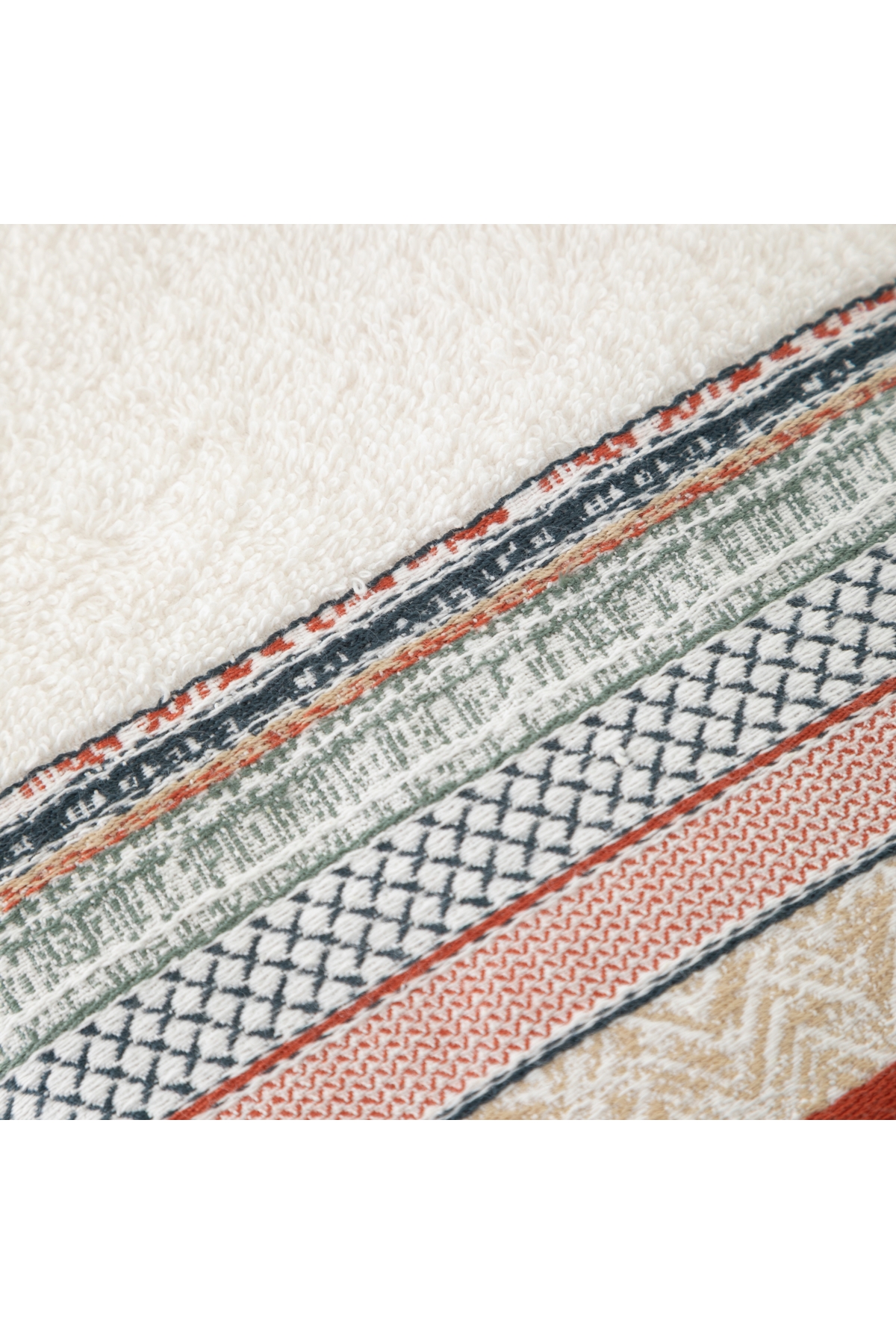 Mudo Concept LISA KREM PÜSKÜLLÜ YÜZ HAVLUSU 50X80 - Görsel 3