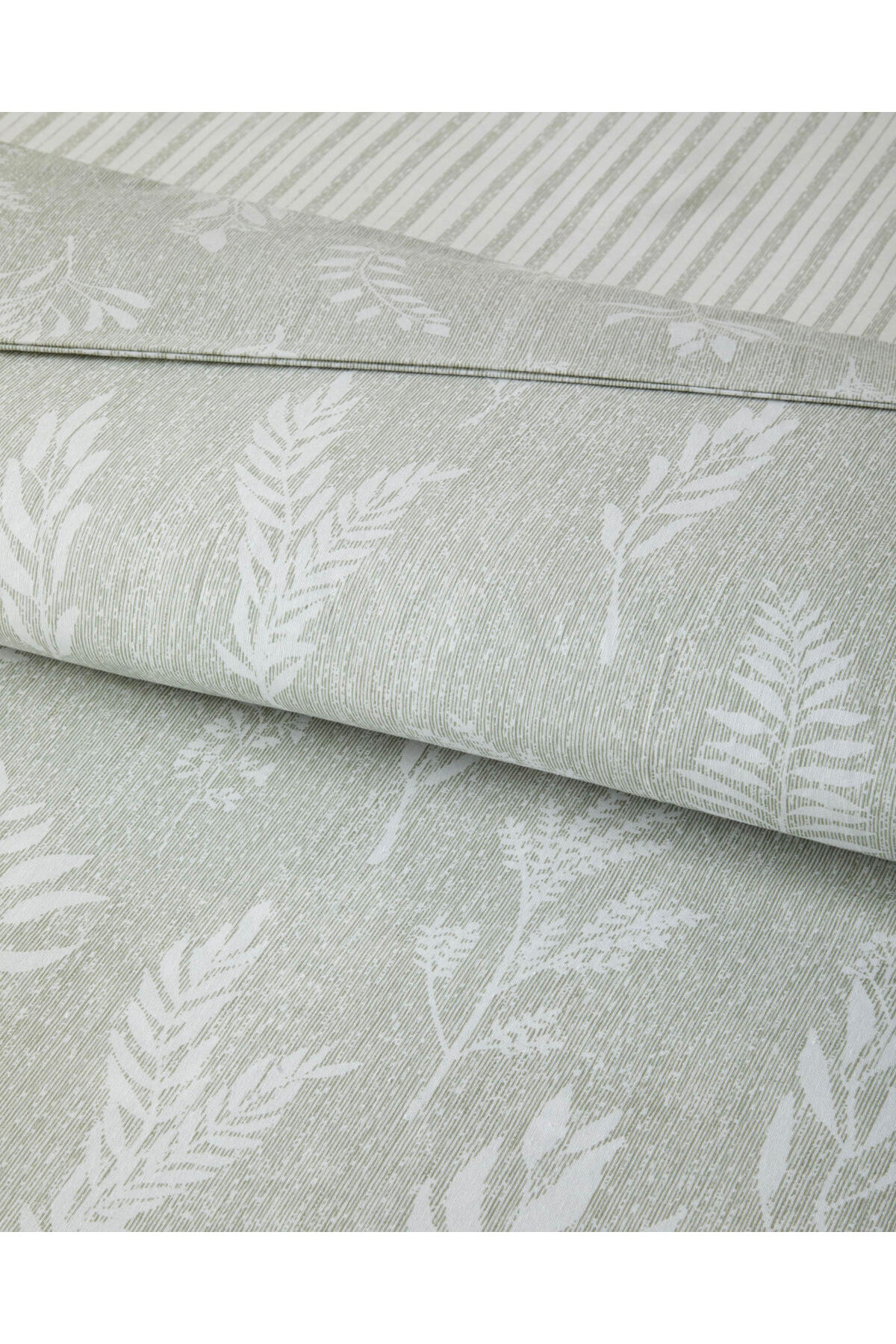 English Home Florine Kolay Ütülenir Çift Kişilik Çarşaflı Nevresim Takımı 200x220 cm Açık Yeşil - Görsel 3