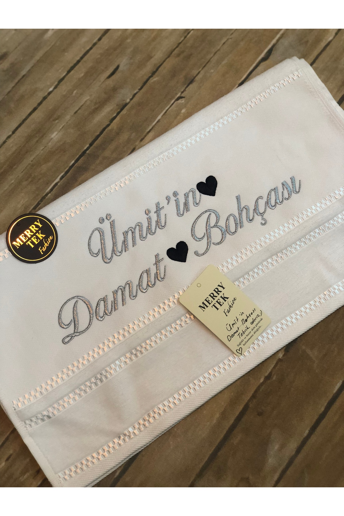 MERRY TEK İsimli Damat Havlusu Söz Nişan Düğün Gold Gümüş Metalik Nakışlı 50x90cm - Görsel 3