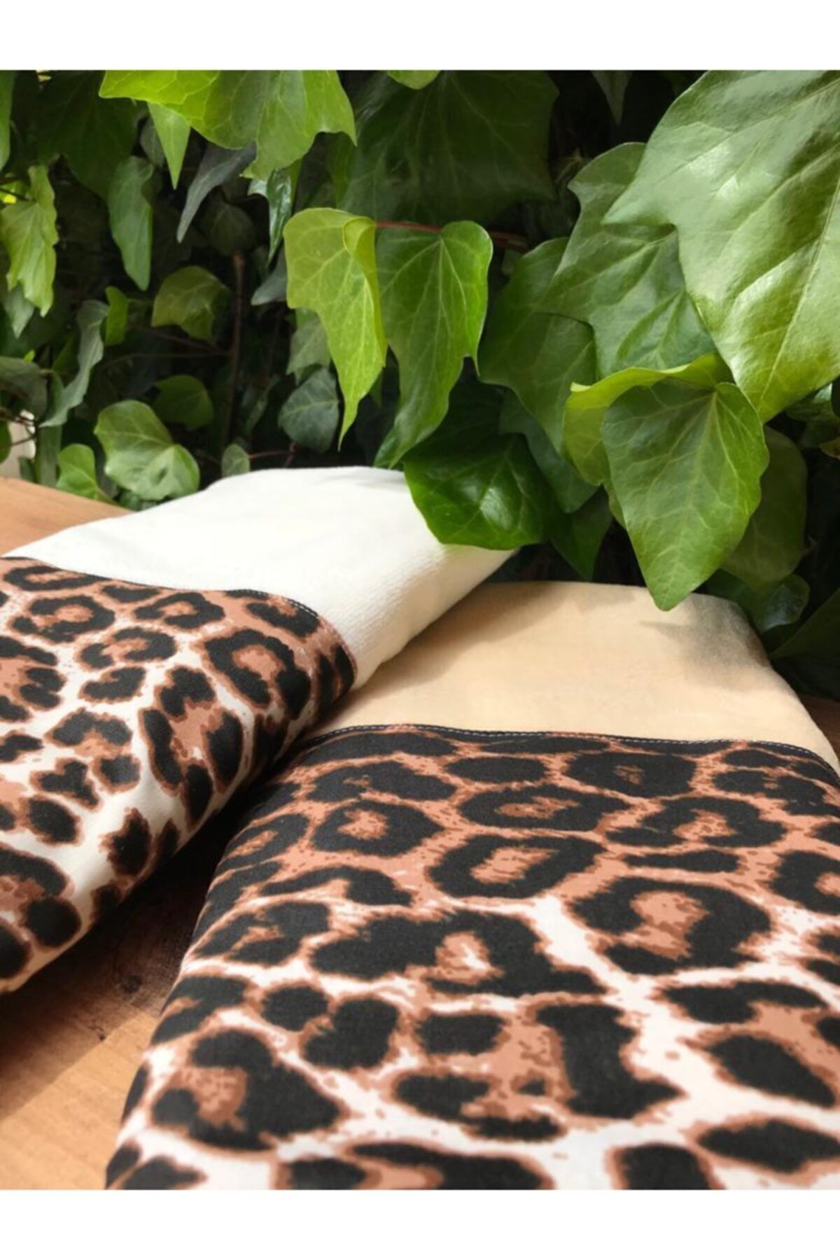 Çeyiz Bahçesi 2’li Kadife El Yüz Havlısu Leopar Desenli - Görsel 3