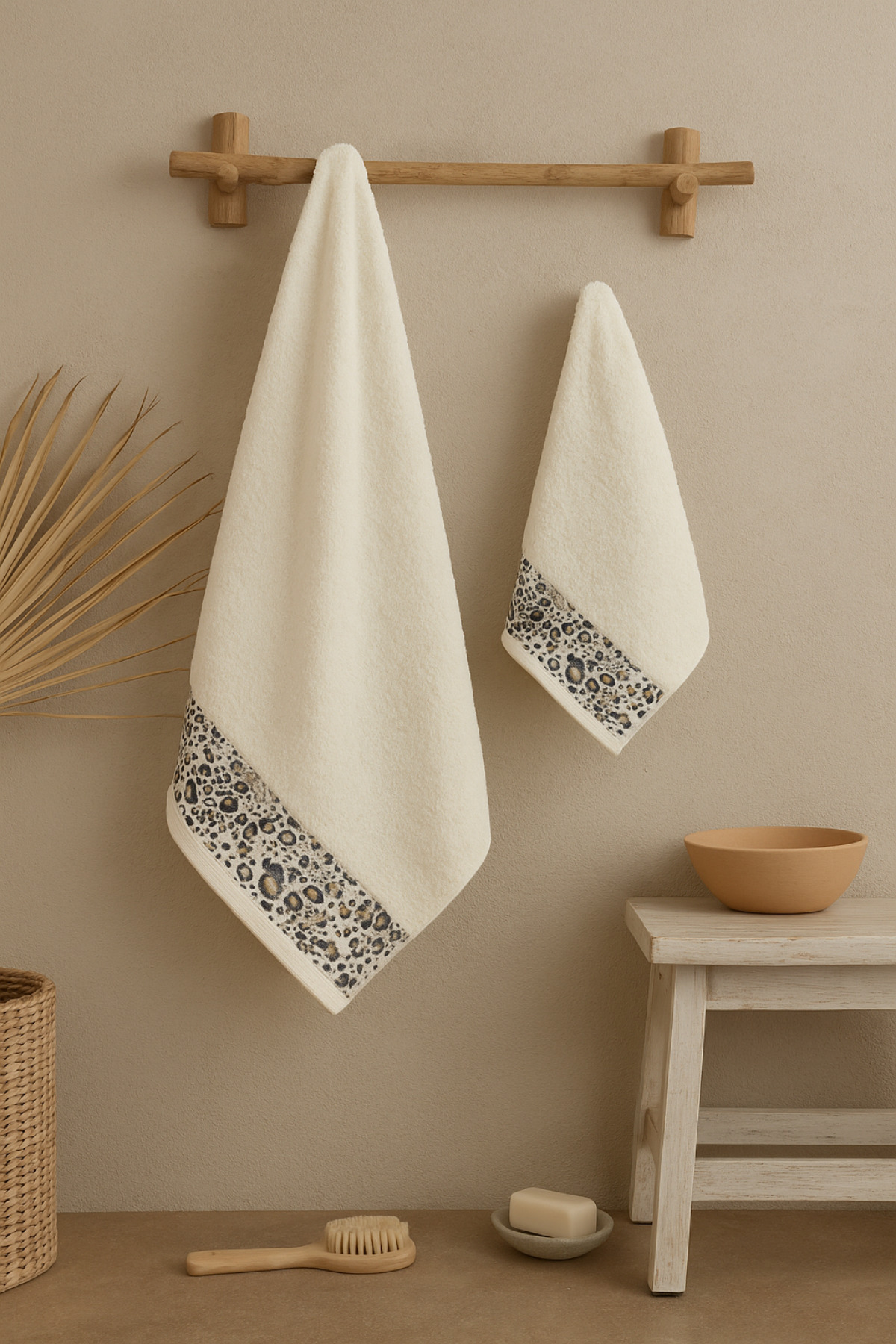 Casnack Ayla Model Baskılı 2'Li Banyo Havlu Seti - Görsel 2