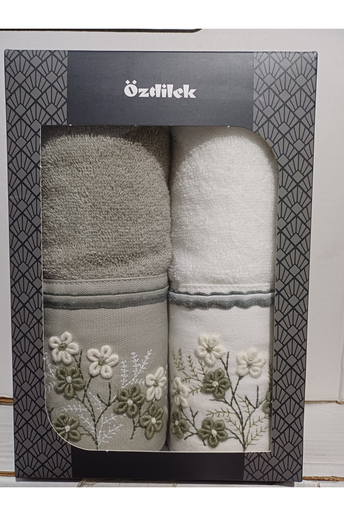 Özdilek Ditsy Garden 2'li Nakışlı El ve Yüz Havlusu 50x90 cm - Görsel 2