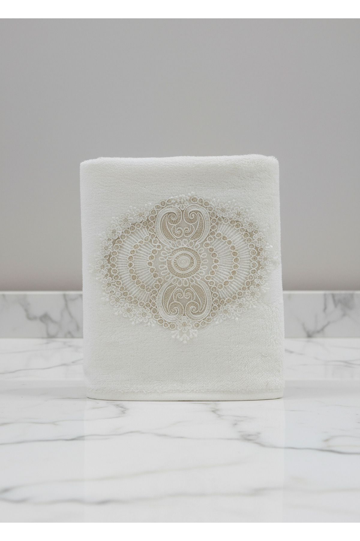 Class Bambu Dantelli El ve Yüz Havlusu 50 X 90 cm Şiraze Krem 1 Adet Tekli Kutulu 250 Gram - Görsel 2
