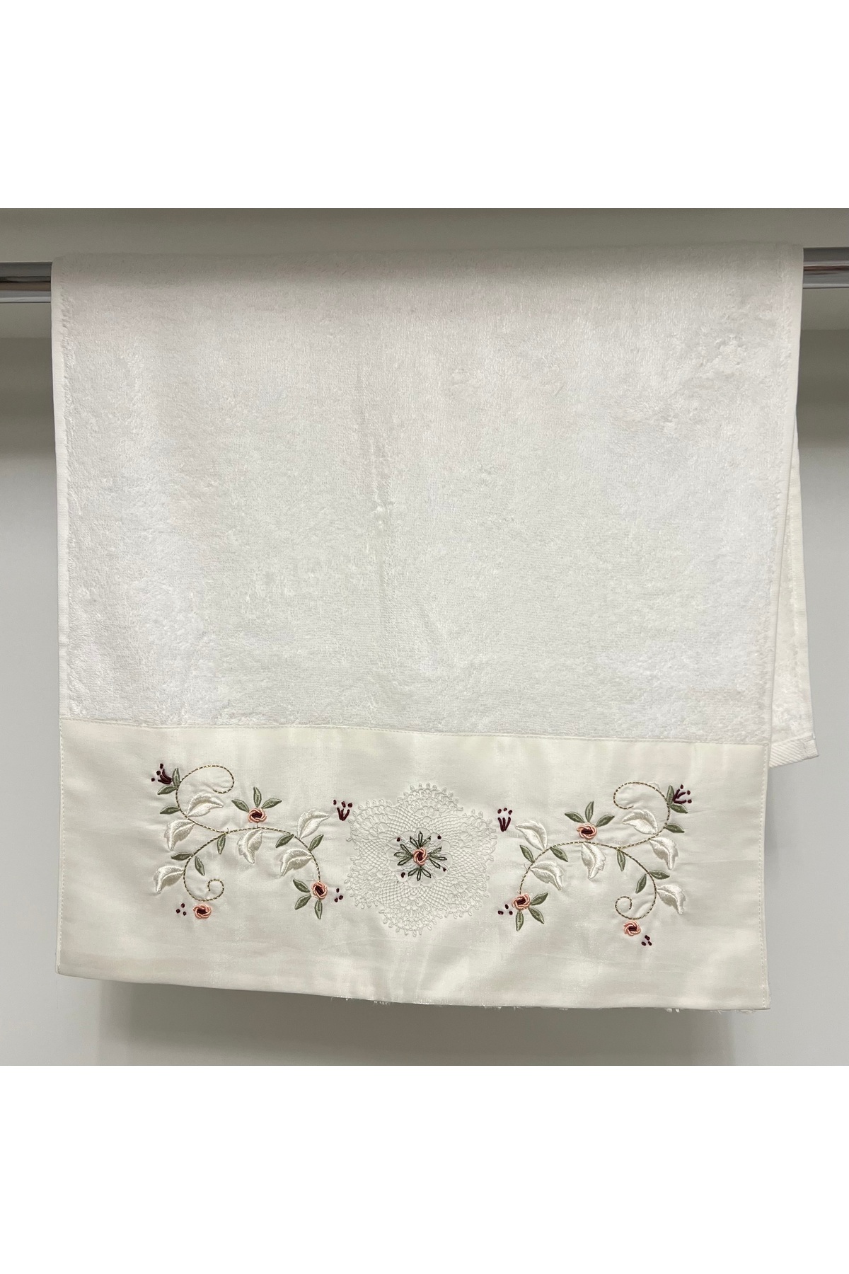 Home Karlla bambu nakışlı ve el işlemeli havlu 1 adet 50x90 - Görsel 2