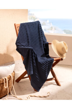 Madame Coco Hugo Banyo Havlusu - 70x140 cm - Yat Koleksiyon