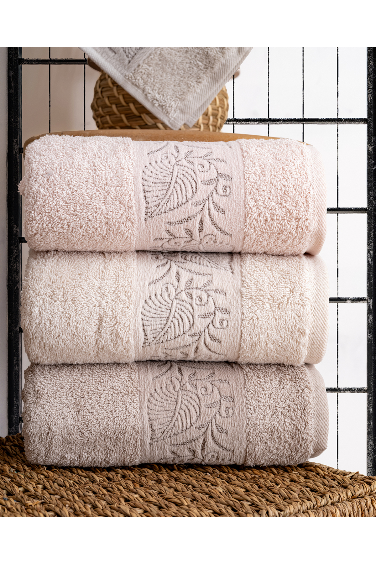 Hazangülü Buldan Üretimi Çeyizlik Lüks Jakarlı Flora 4'lü El/yüz Havlusu I 50x90 - Görsel 3