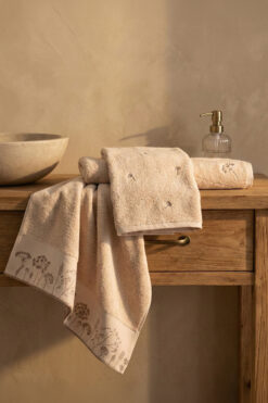 TICOTTO Filiz 50×90 cm %100 Pamuk Nakışlı Havlu Seti – 3`lü, Yüksek Emici, Ultra Yumuşak, Askılı