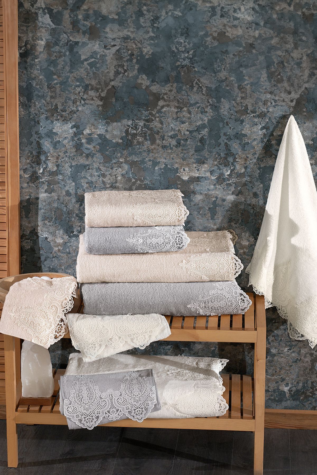 Nazik Home Marry Dantelli Vücut Havlusu (90 x 150 cm)