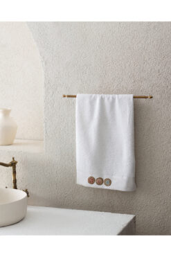 Madame Coco Tercet Nakışlı %100 Pamuk Yüz Havlusu - Beyaz - 50x76 cm