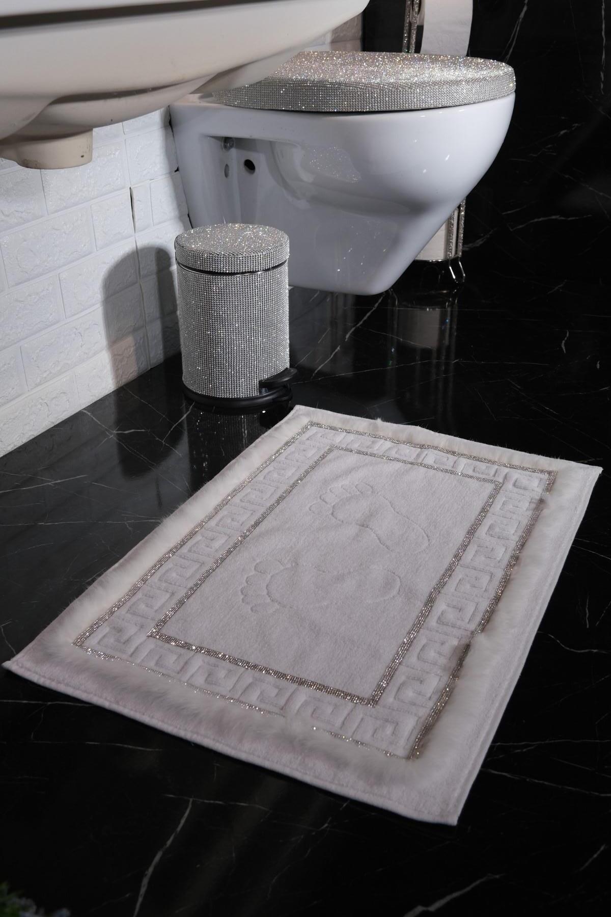 TASARIM ARABAM ATİKE ELİF AKIN Ayak Havlusu Gümüş Taşlı