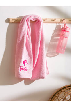 LC Waikiki RENKLİMAĞAZADAN Pembe Barbie Nakışlı Kadın Spor Havlusu 30x110 Cm