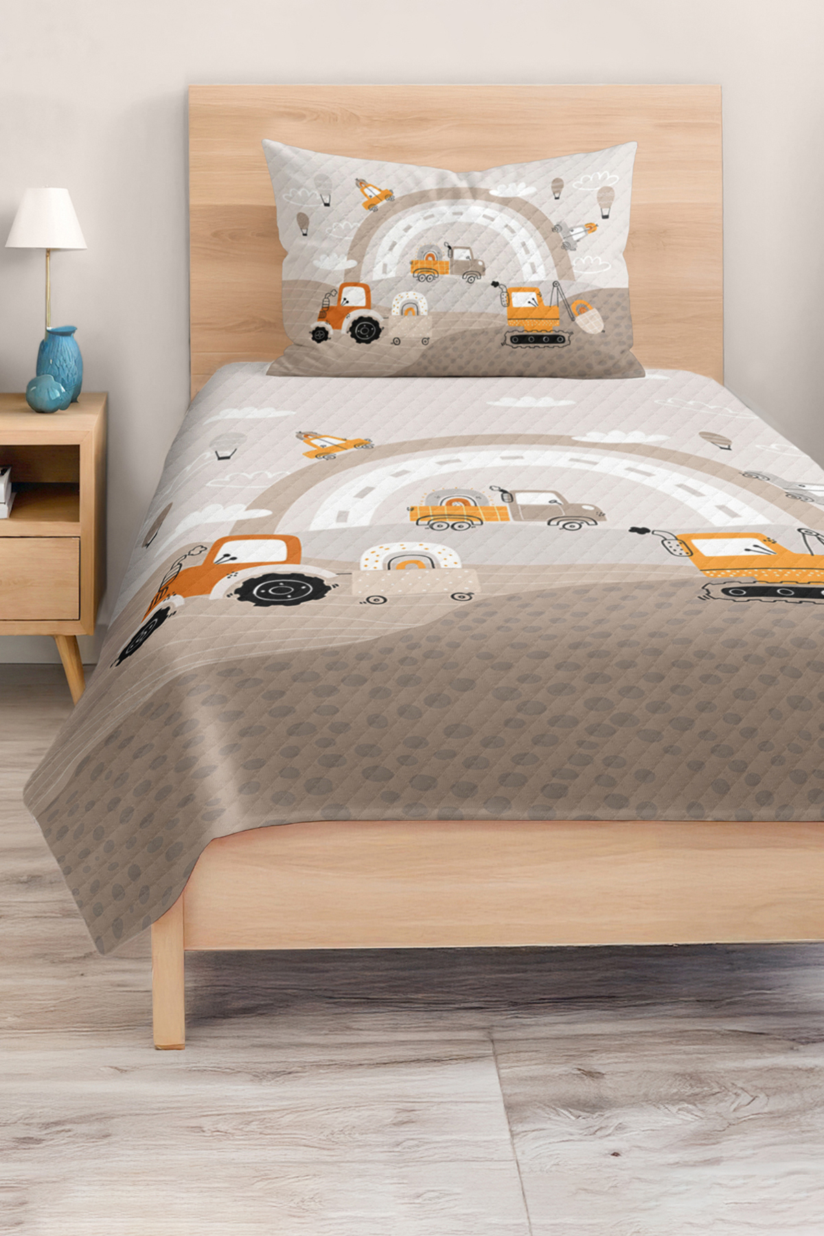 Realhomes Turuncu ve Bej İş Makinesi Desenli Erkek Çocuk Odası Tek Kişilik Pike Takımı - Görsel 2