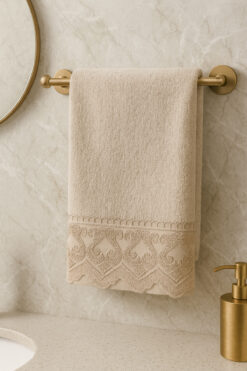 Çeyiz Bahçesi Kalbim Cappucino kadife havlu 50&90