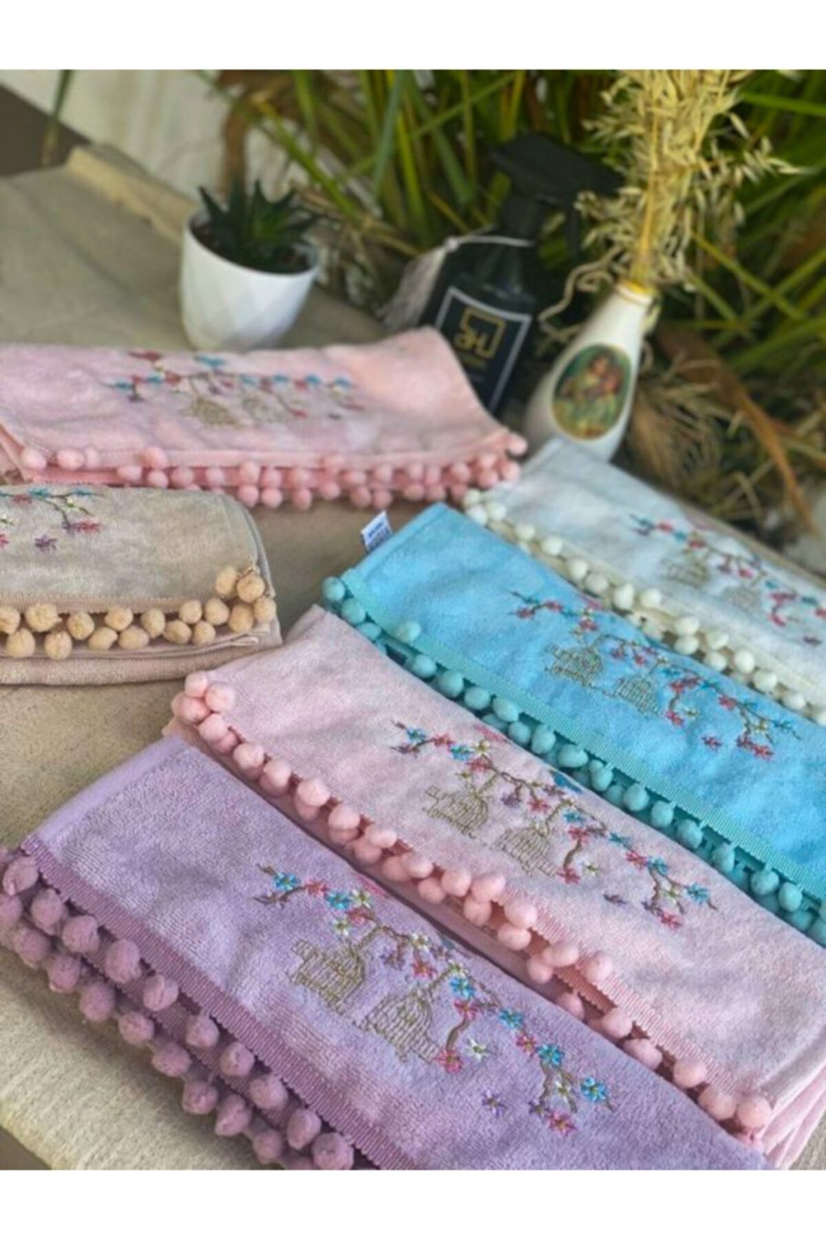 AYHANHOME Ponponlu Kafes Nakışlı Kadife 6 Adet 50x90 Kadife El Ve Yüz Havlu Seti - Görsel 3