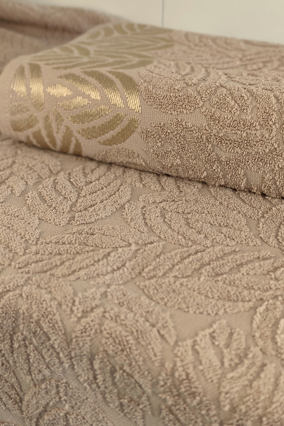 Sevim 2'li Jakarlı Yaprak Desenli %100 Pamuk El Yüz Havlusu-50x90cm-Kapuçino - Görsel 3