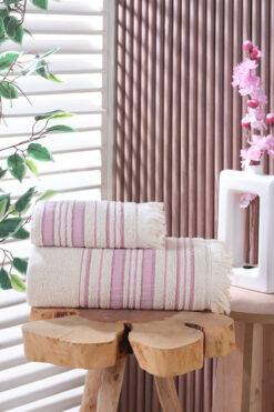 SARİNA renkli bir dünya Retro Saçak Detaylı Pudra Banyo Havlu Takımı 50x90 70x140