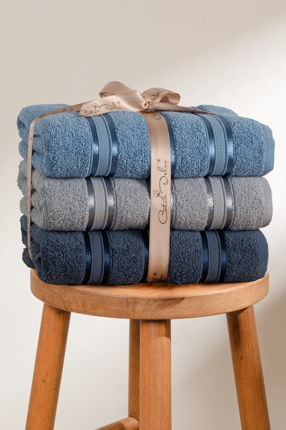 Coton Delux Pera 3'lü %100 Pamuk Havlu Seti | El, Yüz - Saç Havlusu | Çantalı, Çeyizlik, Hediyelik| 50x90 cm