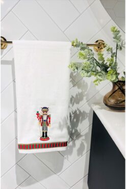 ge living Yılbaşı Serisi Nutcrackers Desenli Yüz Havlusu ( 50 cm x 90 cm )