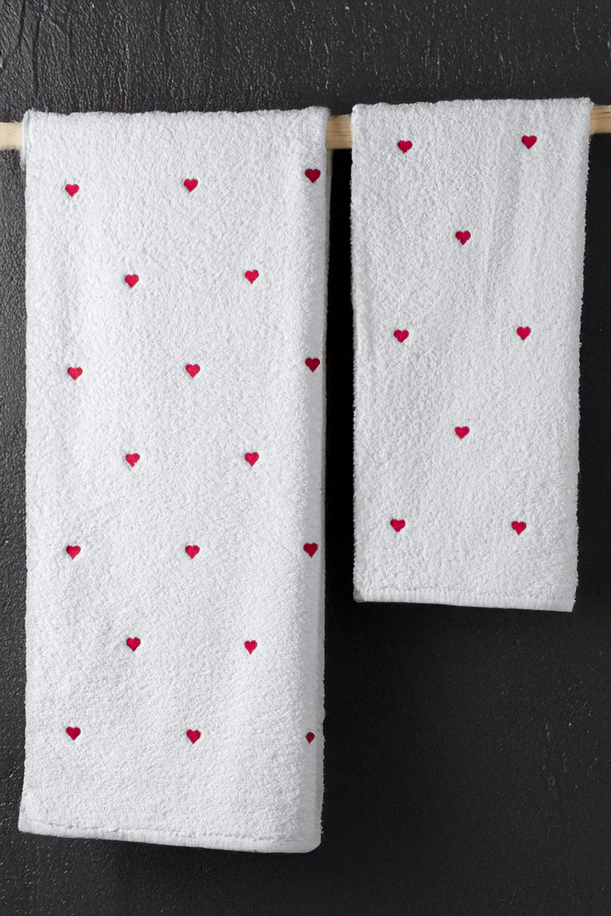 DNZGÜLCAN Kırmızı Kalpli Havlu Seti Hamam Seti – 50x90 ve 70x140 cm Banyo Havlu Takımı