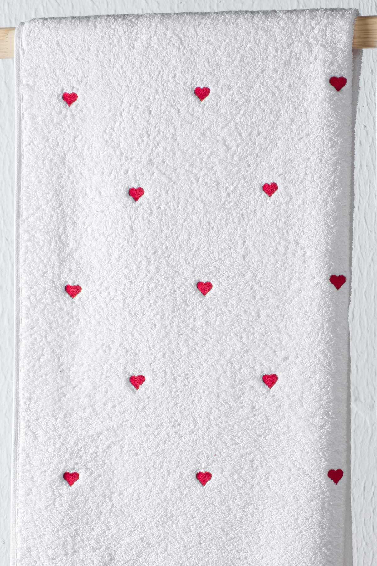 DNZGÜLCAN Kırmızı Kalpli Havlu Seti Hamam Seti – 50x90 ve 70x140 cm Banyo Havlu Takımı - Görsel 2