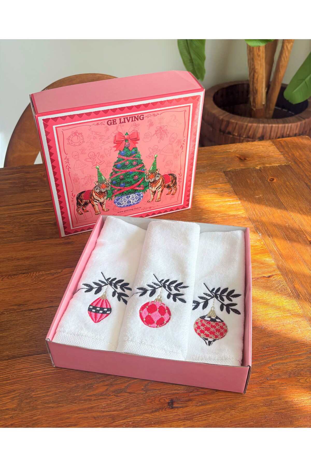 ge living 3´lü Yılbaşı Temalı El Havlusu Seti ( 30 x 50 ) - Görsel 2