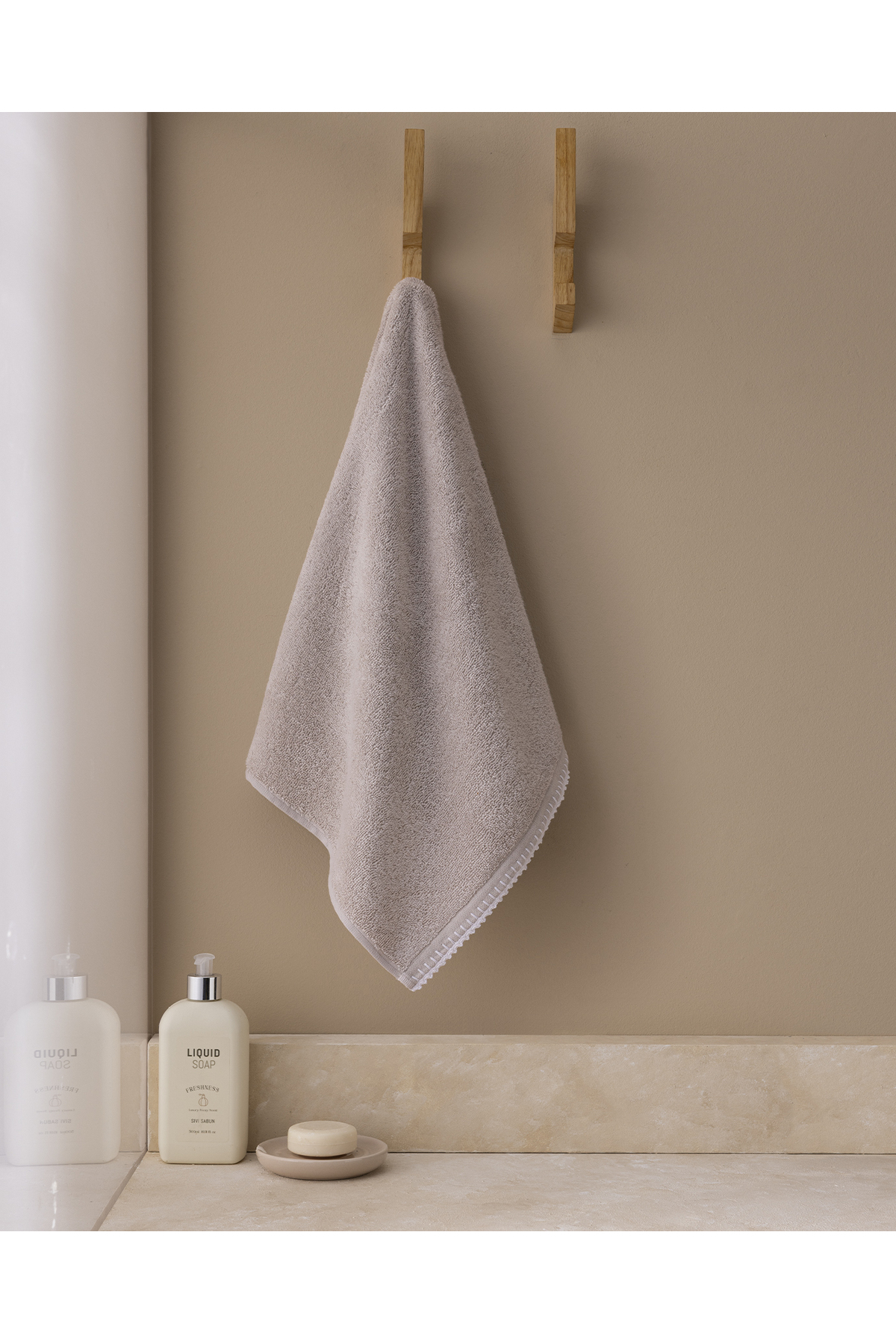 Madame Coco Aveline Kroşeli %100 Pamuk Yüz Havlusu - Gri/Beyaz