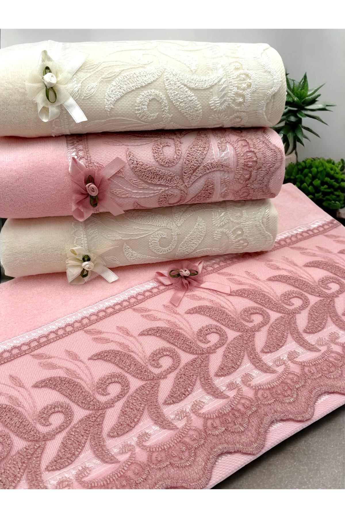 AYHANHOME 4'lü %100 Kadife Güpürlü Fiyonklu Çeyizlik El Ve Yüz Havlusu - Görsel 2